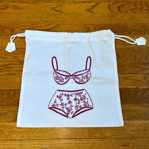 Lingerie bag. White with cranberry embroidery. NWOT - Picture 2 of 4